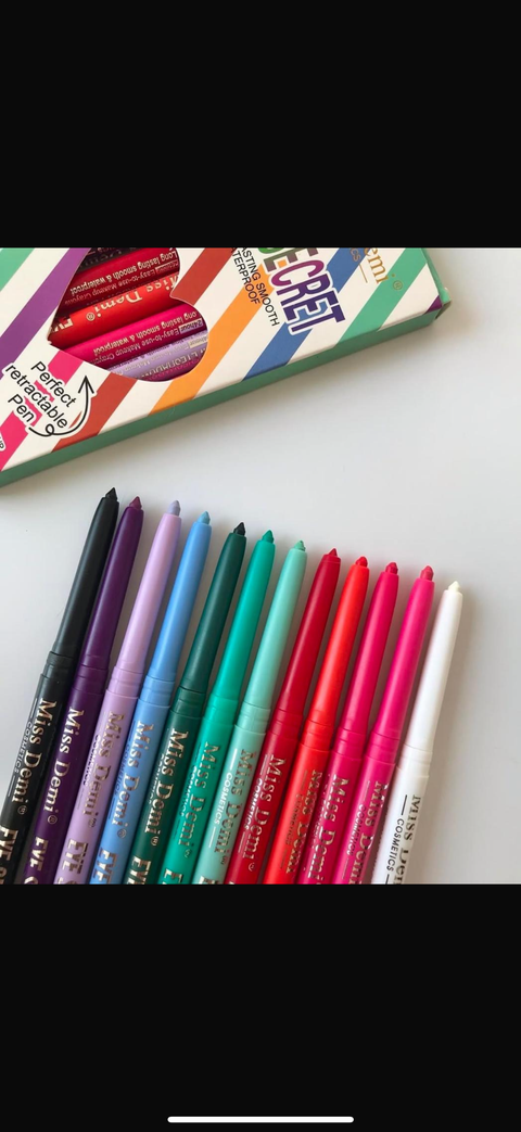 2 different color Eye pencils pack