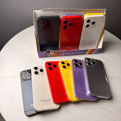 IPhone 17 Pro Max Style Eyeshadow Palette