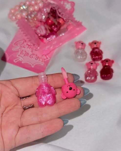 Mocallure Sweet Teddy Bear Lip Gloss 5 in 1